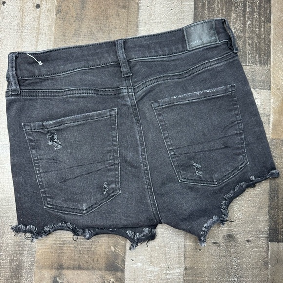 American Eagle Distressed Hi Rise Shortie Jean Short size 4 - Picture 4 of 11